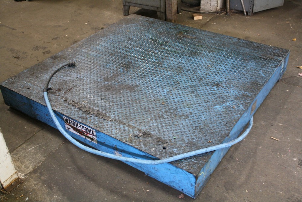 20,000 LB X 36" X 36" PLATFORM SCALE W/DIGITAL DISPLAY: YODER #65631