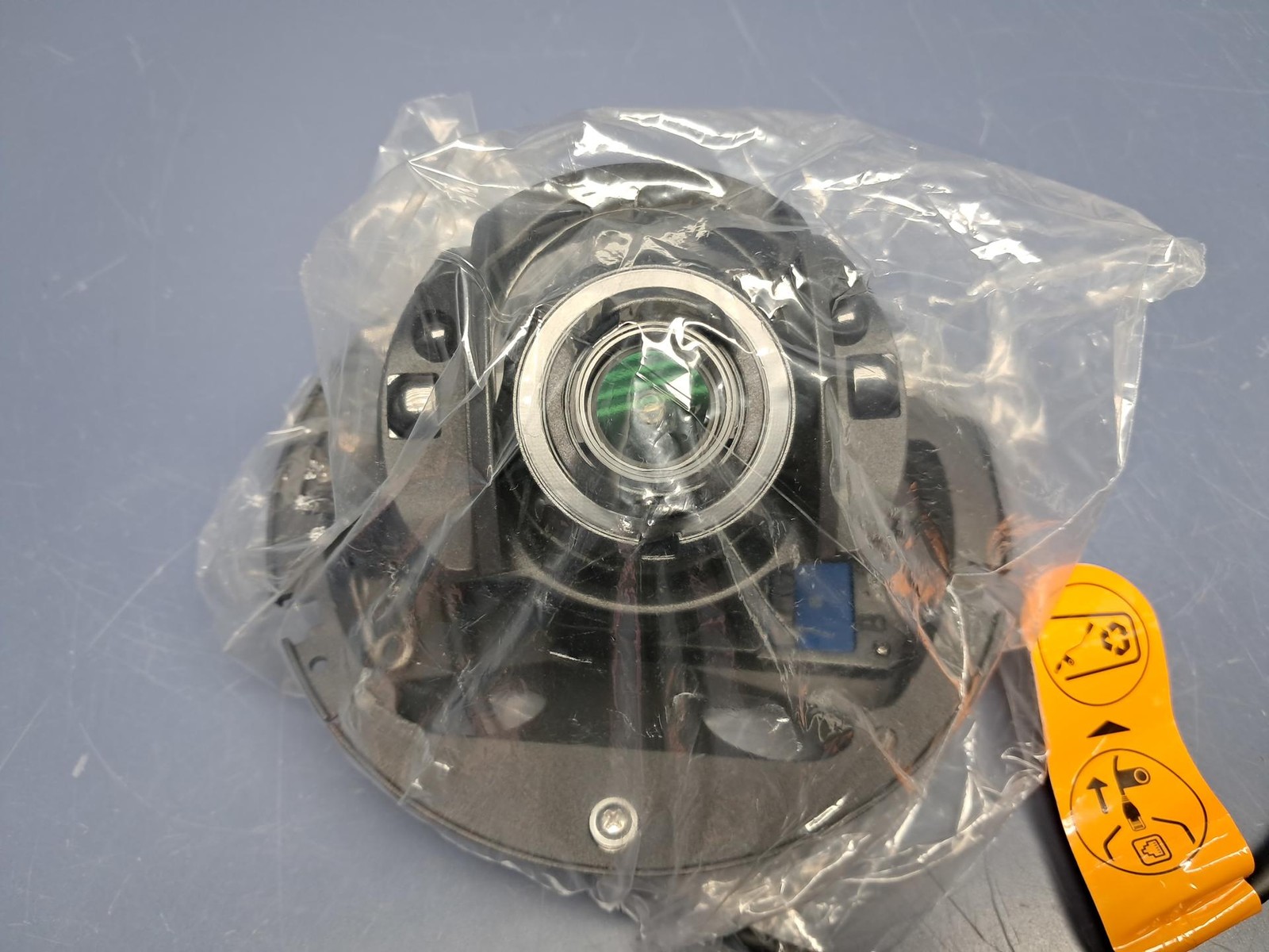 Motorola Avigilon - 8.0C-H6A-D1-IR - 8MP Dome Camera