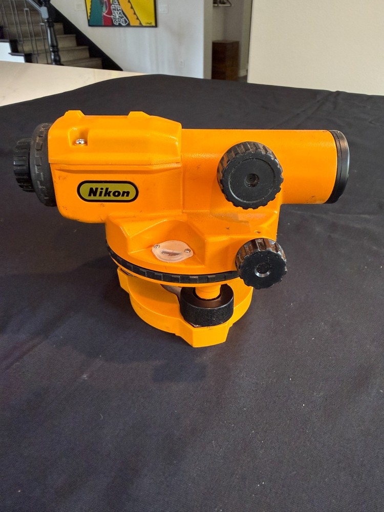 NIKON AX-1 automatic Surveyor Level