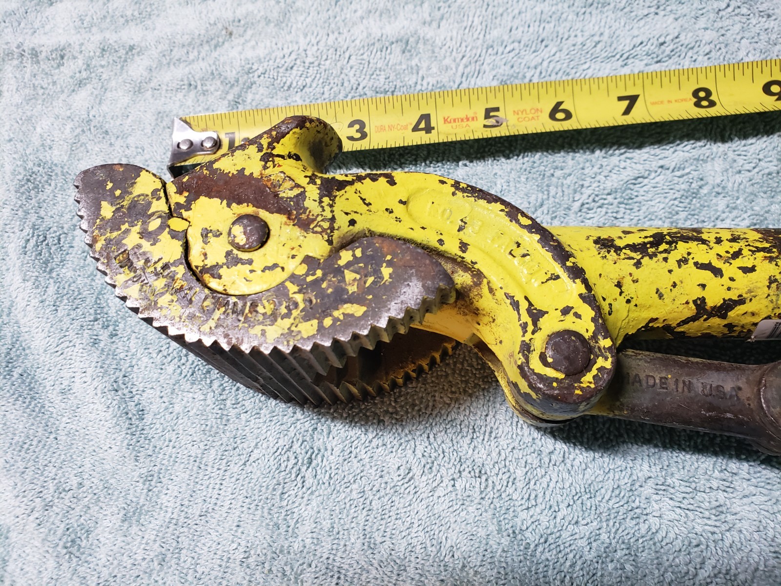 Falcon No. 49 Chain Pipe Wrench 36" Heavy-Duty Industrial Tool – Used