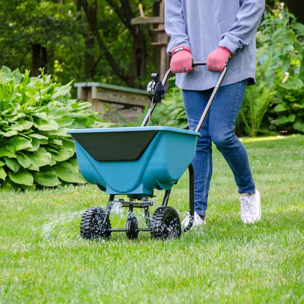 7 Lbs. Weed and Feed, Covers 2,500 Sq. Ft. (27-0-4)