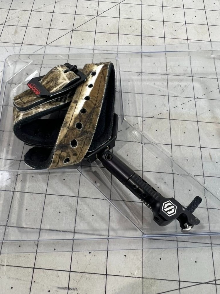 Scott Archery Talon Bow Wrist Release - Camo - New open Package