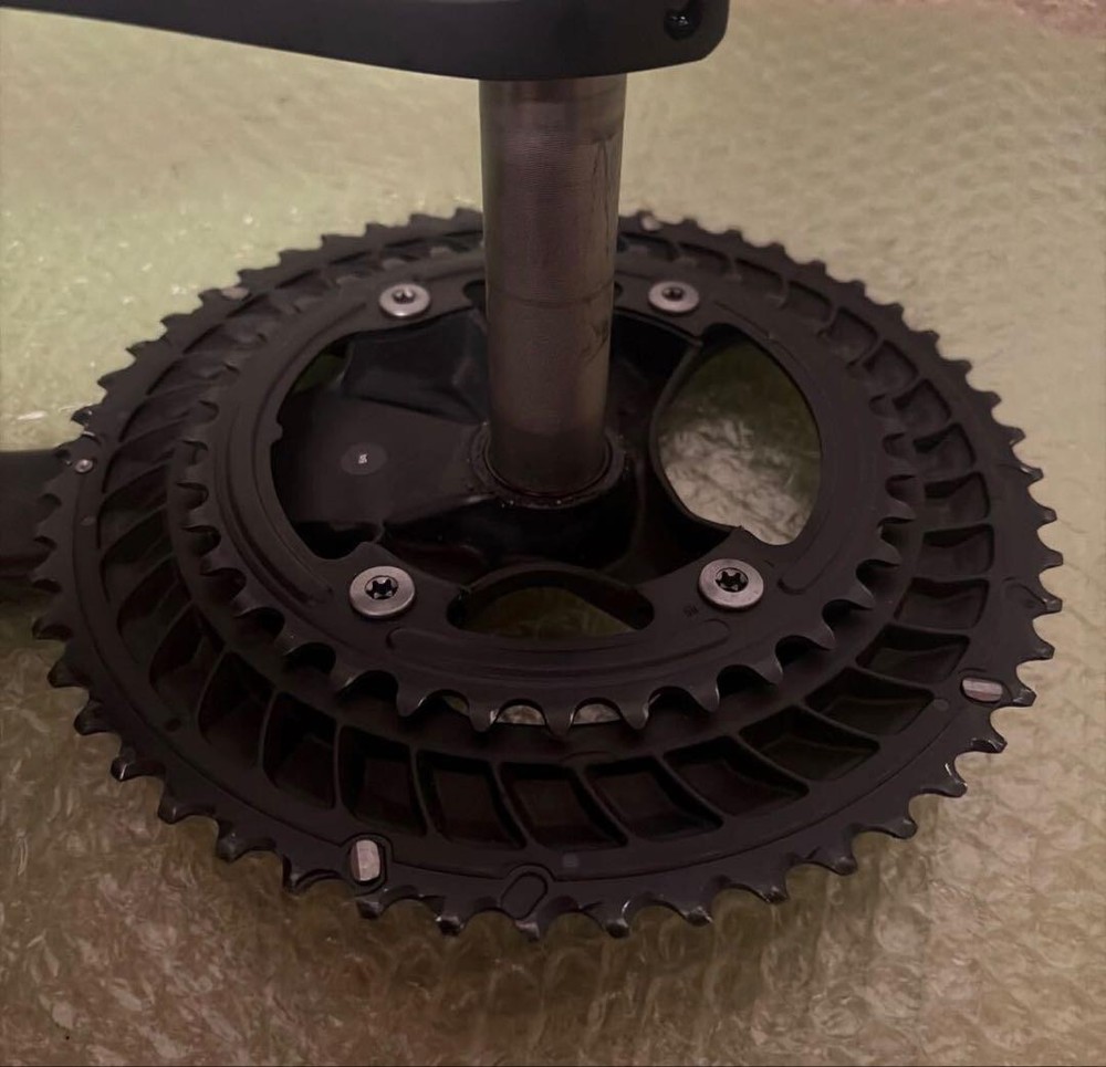 105 R7000 groupset