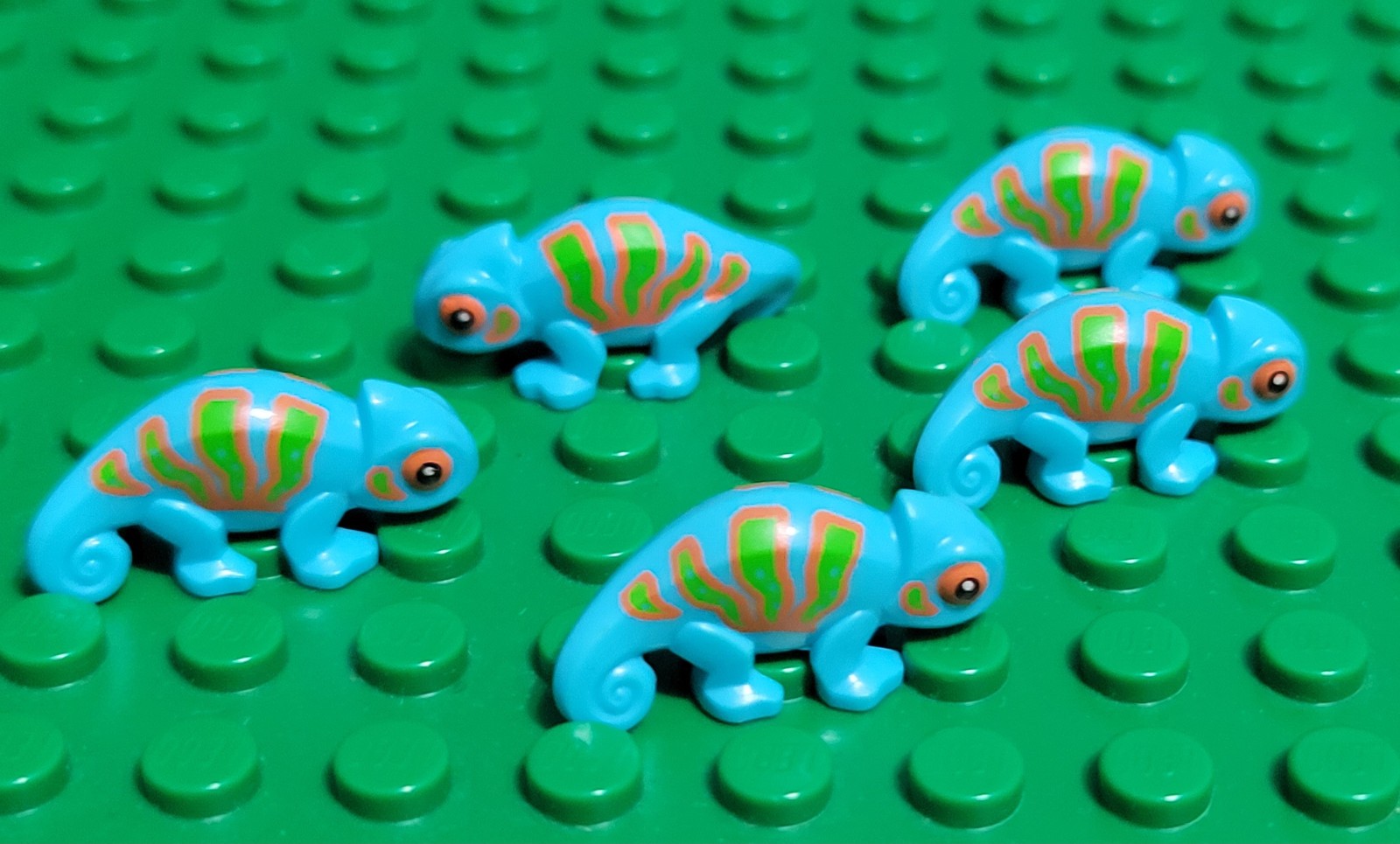 Minifigure Farm Animals Figures Sheep Goat Pigs Snake Tiger