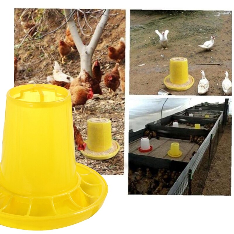 Chicken Feeders Plastic Fed Poultry Container 1kg Capacity