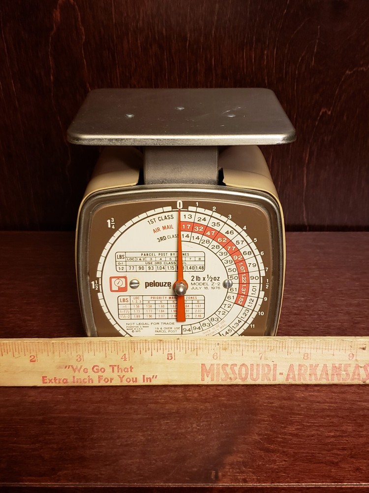 Vintage Pelouze Postal Scale 1975