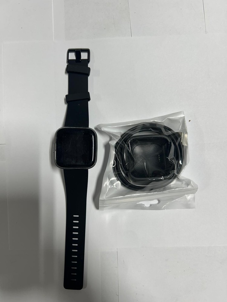 Fitbit Versa 2 Activity Tracker - USED 0004