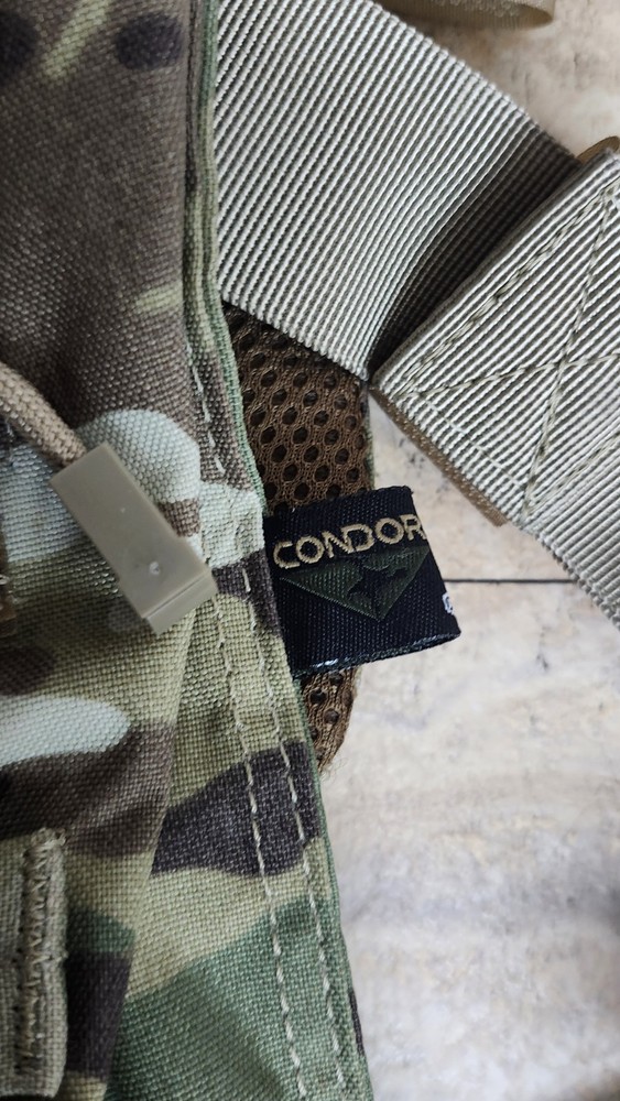 Condor Multicam Tacitcal Chest Rig W/ Pouches/hydration Bladder Insert