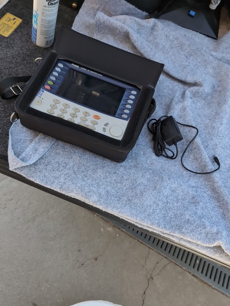 Protek A434 RF Master Cable Spectrum Analyzer With Case And Adapter