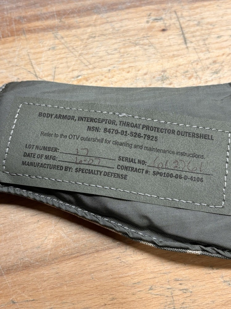 NEW USGI Army ACU Throat Protector Outershell Assembly One Size & Insert