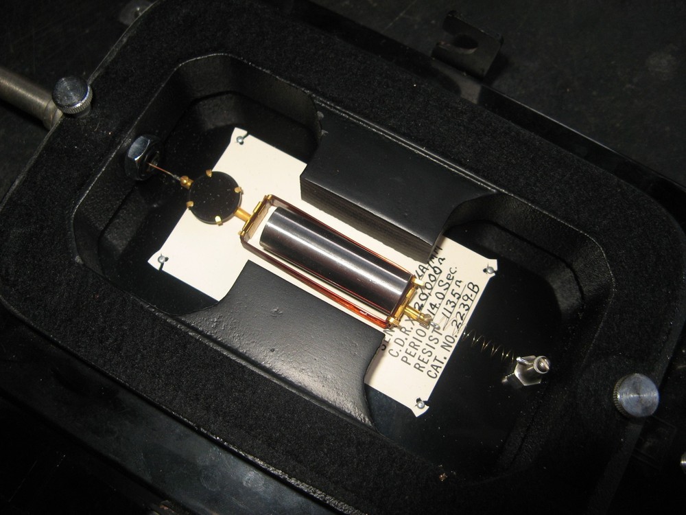 antique LEEDS & NORTHRUP REFLECTING GALVANOMETER w MIRROR microvolt precision