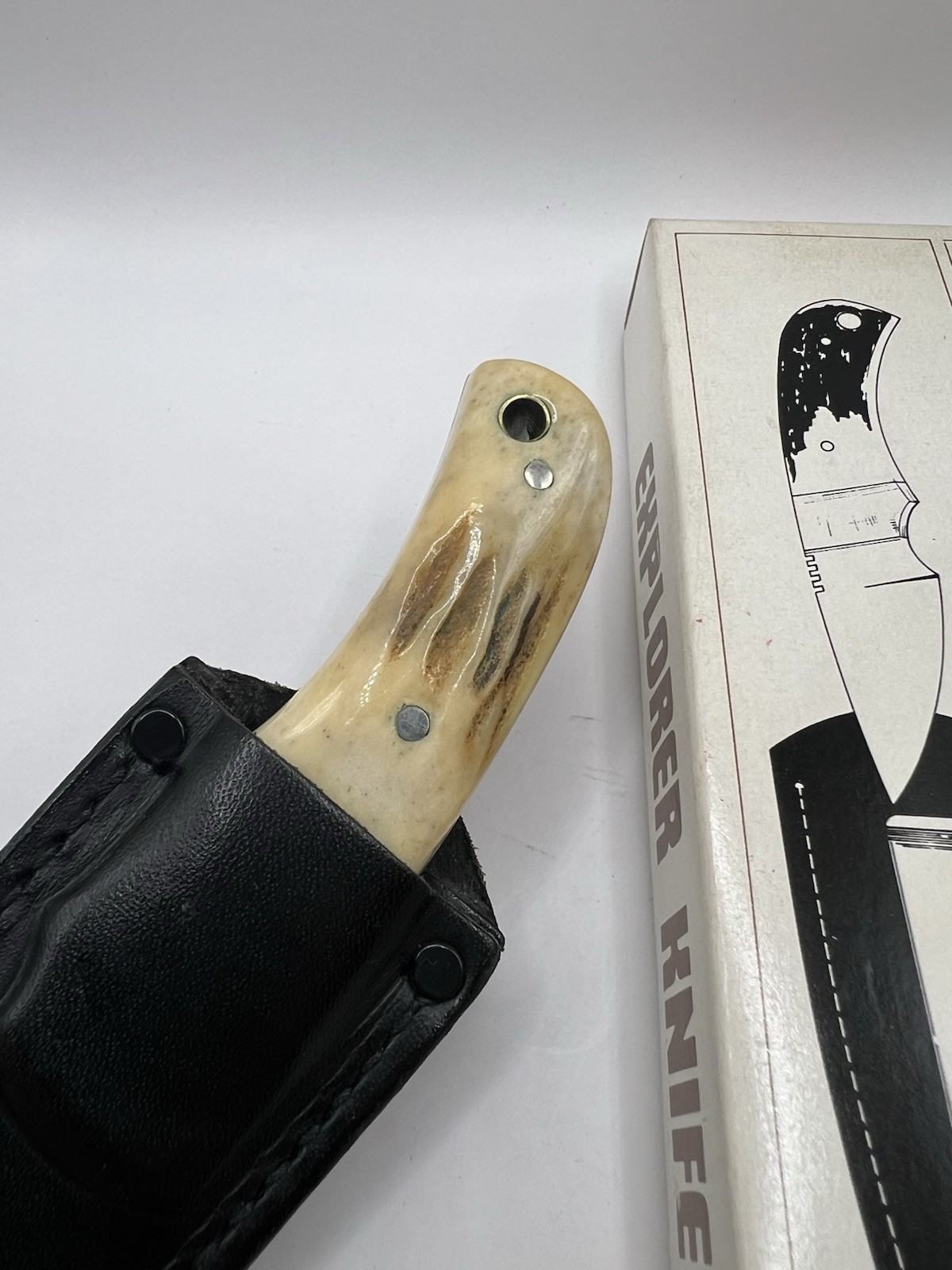 Gutmann Explorer vintage stag horn handle knife with box sheath