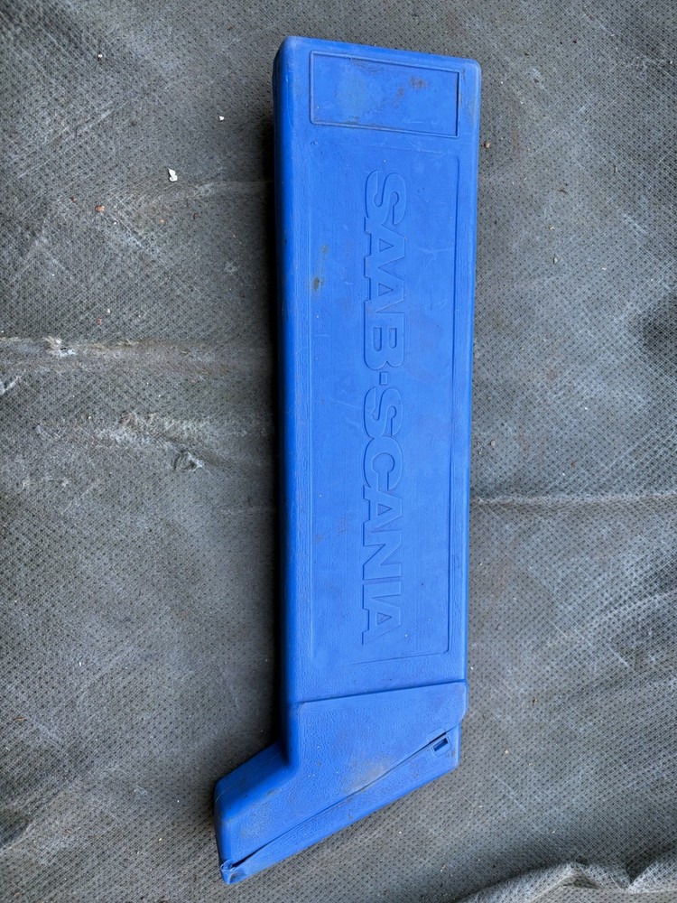 Saab Scania Warning Triangle