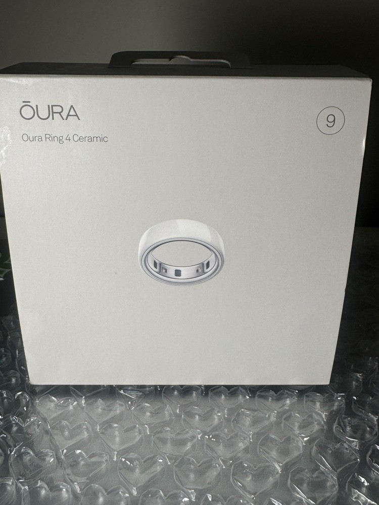 Oura Ring 4 Ceramic Cloud Bluetooth Activity Tracker Size 9 iOS Android