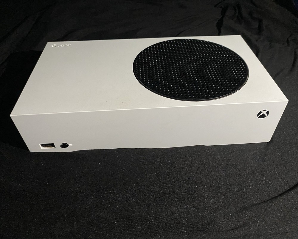 *READ DESC Microsoft Xbox Series S (COMES WITH CONTROLLER)