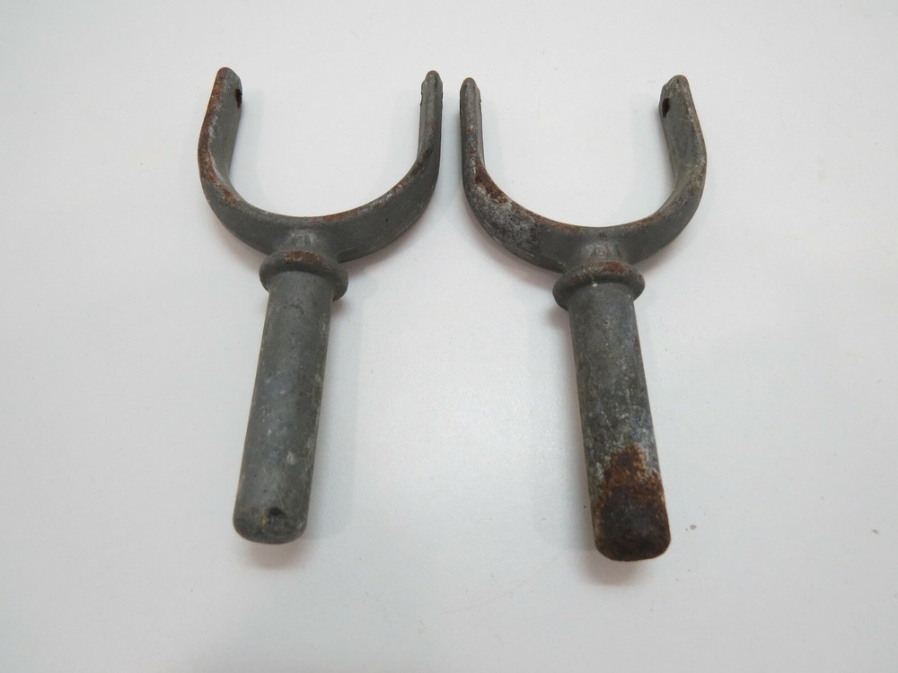 GALVANIZED PAIR 2+1/8 INCH OAR LOCKS ROW BOAT (C2.5A97B)