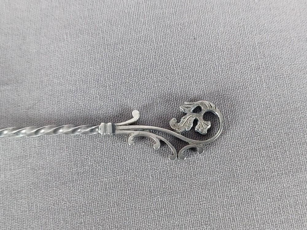 Antique Continental 800 Silver Lucerne Scrollwork Leaf Twist Handle Spoon