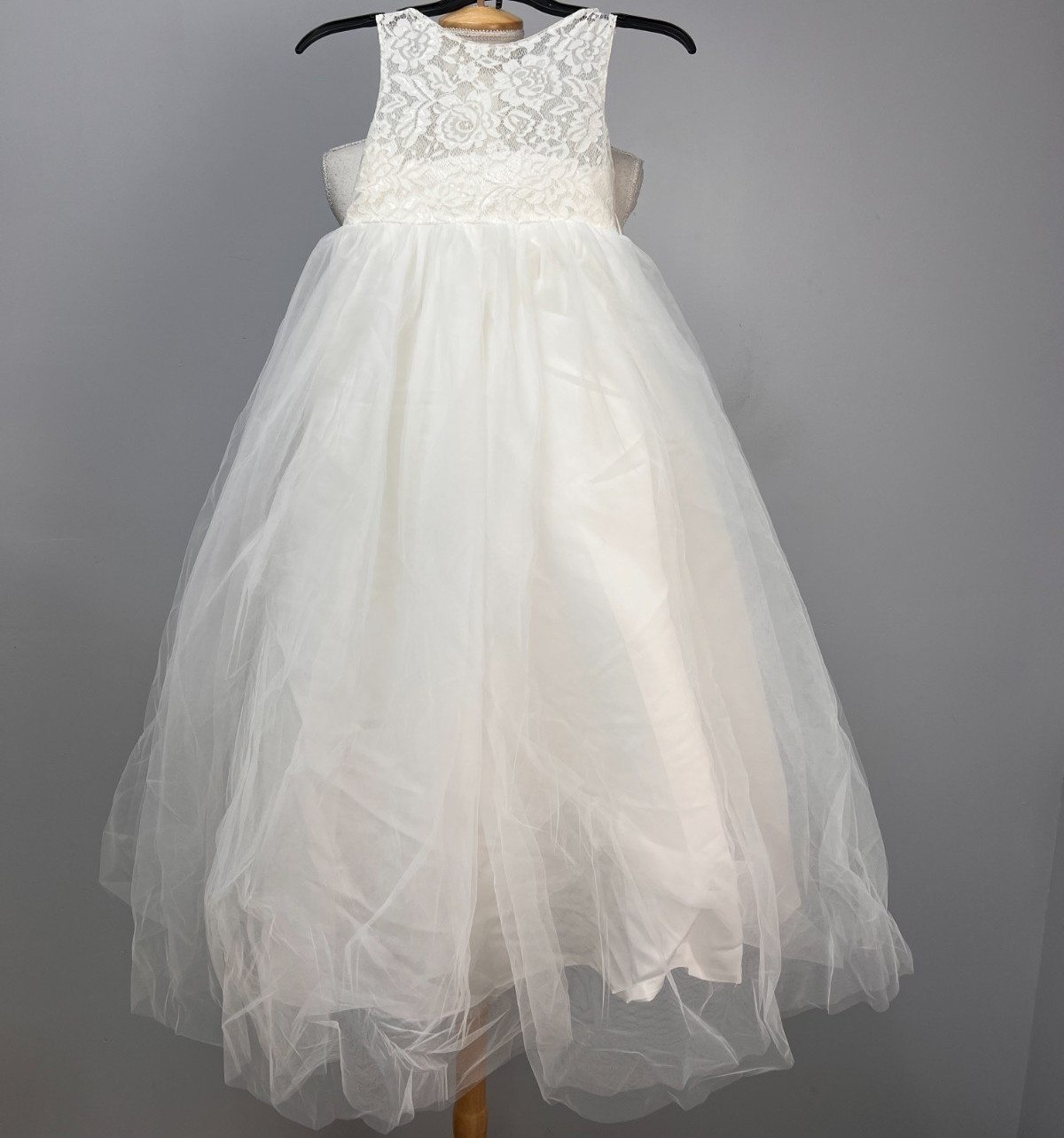 JJ's House Ivory Ball-Gown Floor-Length Lace Tulle Flower Girl Dress Sz 7 106124