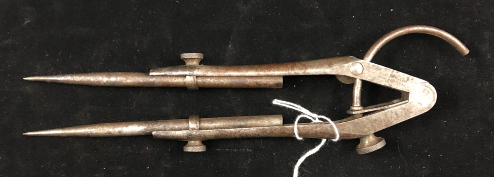 EARLY-ATHOL MACHINE CO. 8"+ DIVIDER-PRE- STARRETT