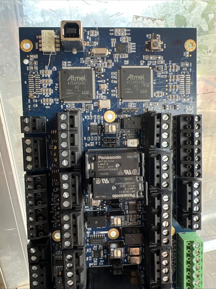 Software House USTAR-ACM 0312-5015-01 iSTAR Ultra 8-Reader Access Control