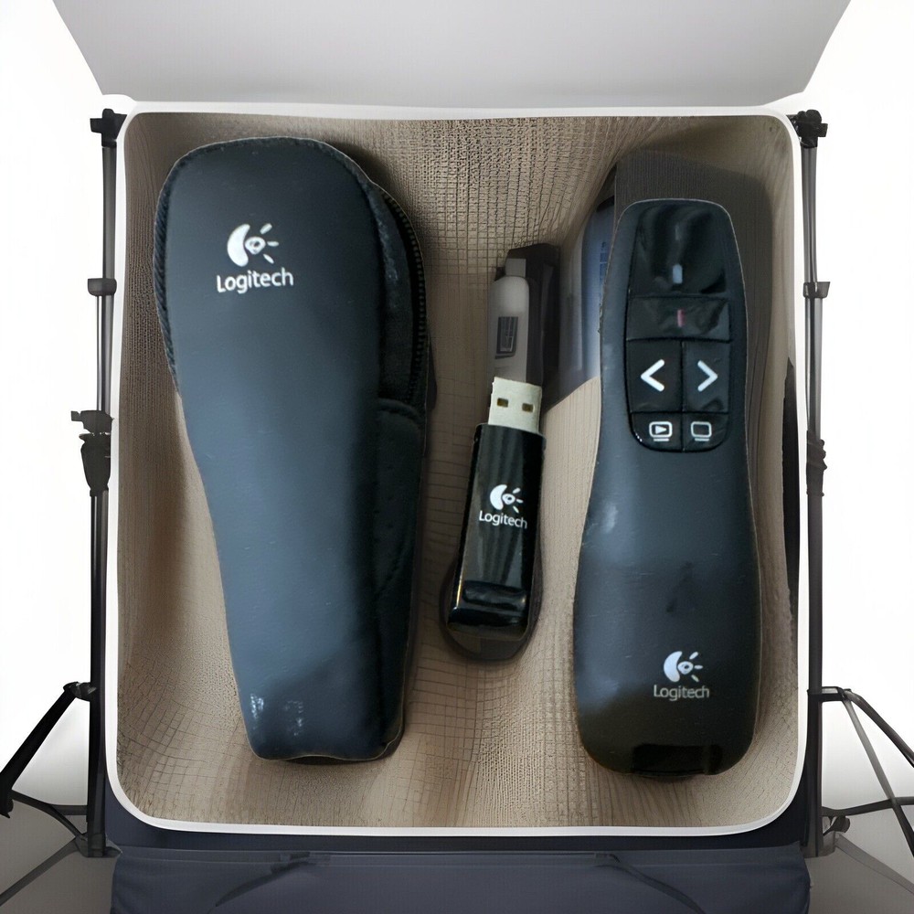Logitech R400 Presenter Remote Control & Laser Pointer w/cover