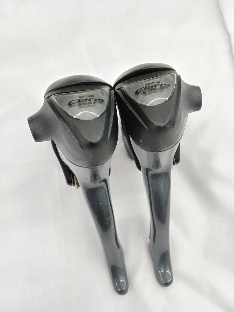 ST-2400 STI Leer