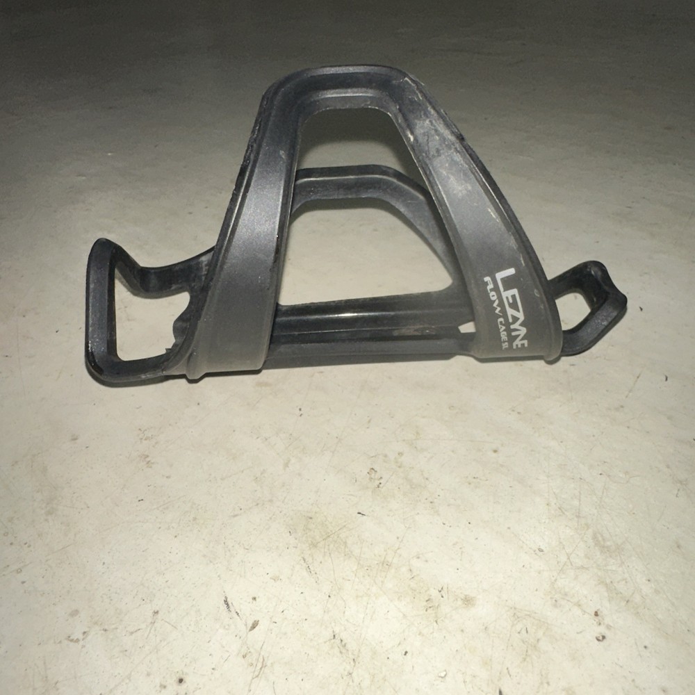 Lezyne Flow SL - L Water Bottle Cage LEFT Hand Side Loading Secure Black Small