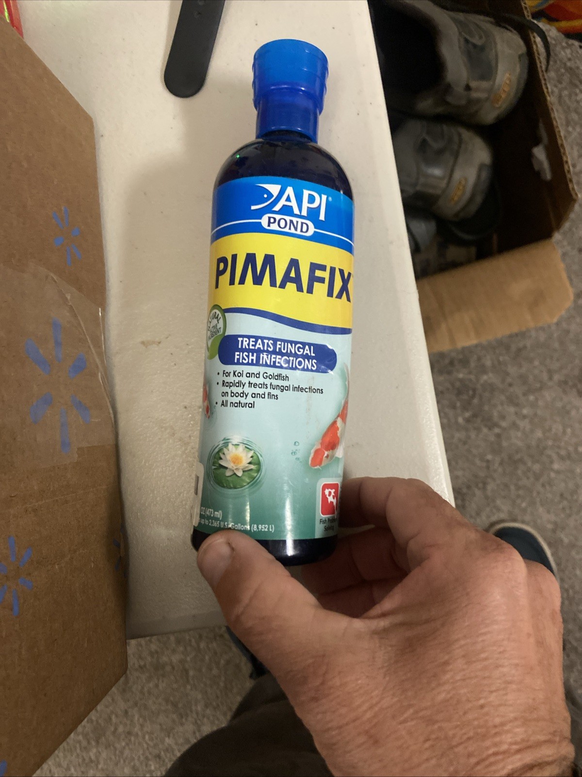 API PIMAFIX Antifungal Freshwater and Saltwater Fish Remedy 16-Ounce Bottle