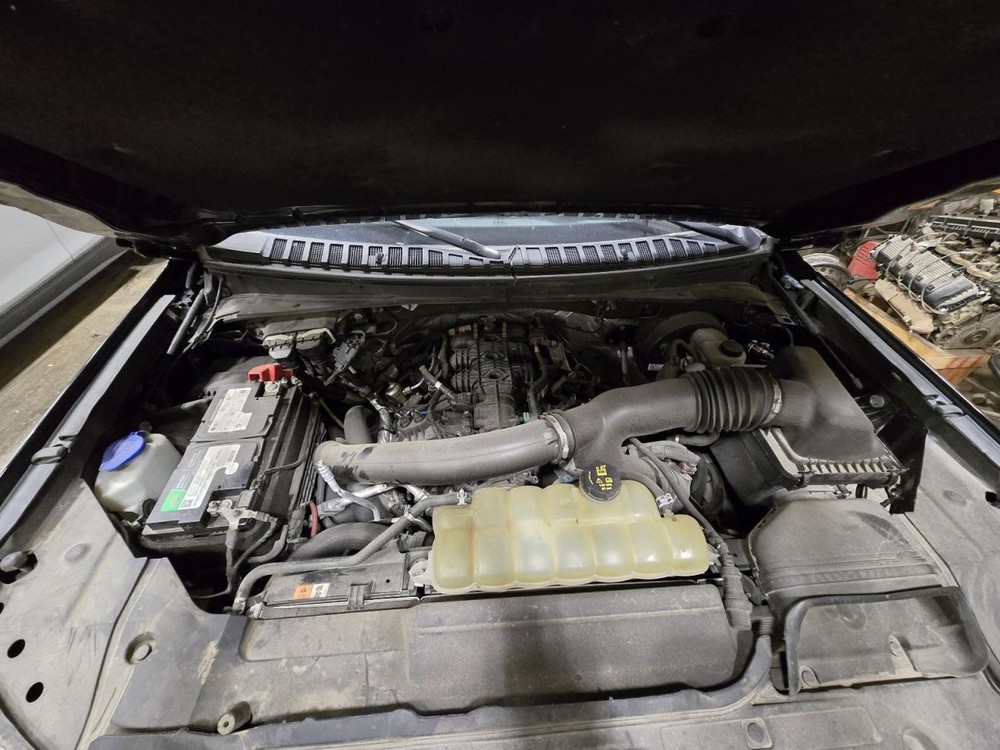 Camera/Projector Camera Windshield Mounted Fits 18-22 NAVIGATOR 1548104