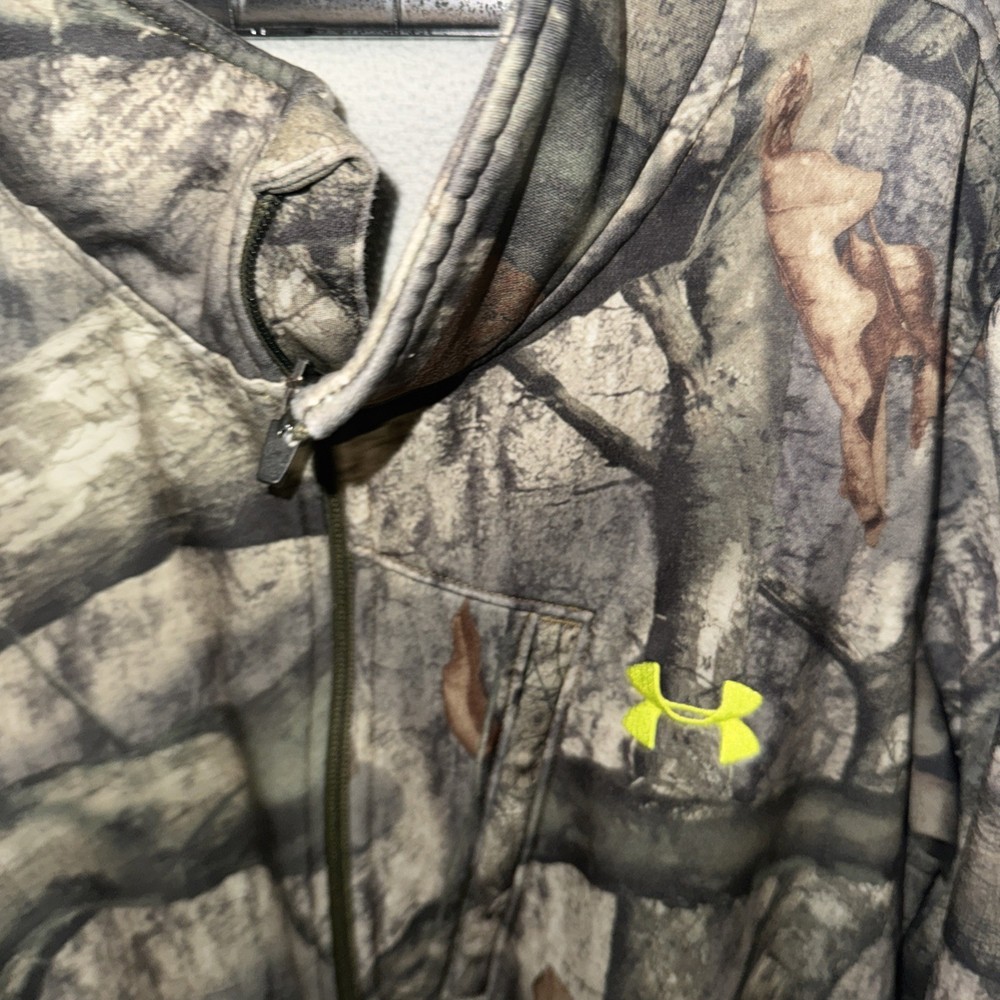Men’s Medium Under Armour Scent Control Treestand Pattern Zip Up Fleece Jacket