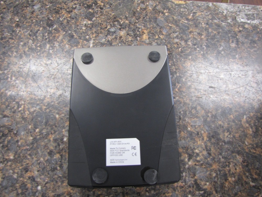 ADS Technologies PYRO 1394 Drive Kit - FireWire + USB 2 MODEL API-800 -HV41