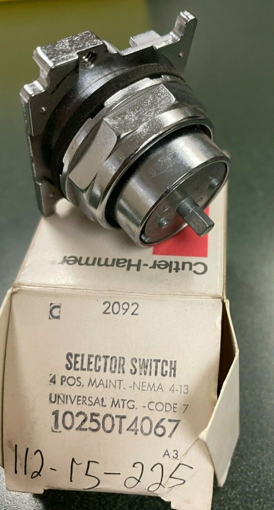 Cutler Hammer 10250T4067 4 Position Maint. Selector Switch Operator