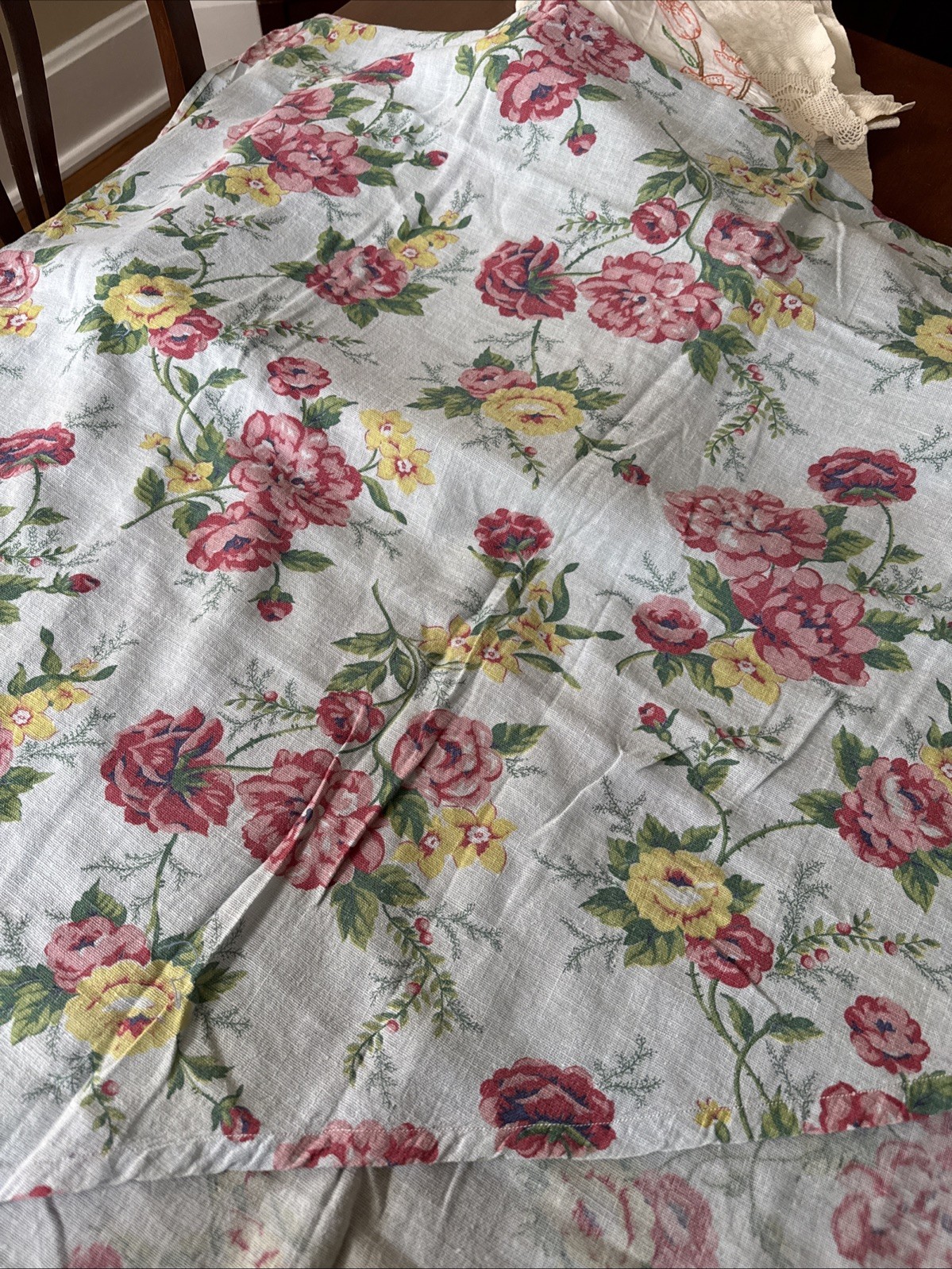 Lot Of Misfit Vintage Antique Linens Cutter Craft Sewing 10 Pieces