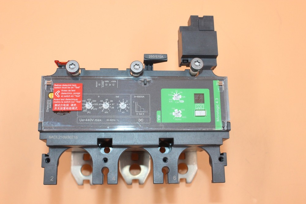 NEW | SCHNEIDER ELECTRIC | LV433931 |