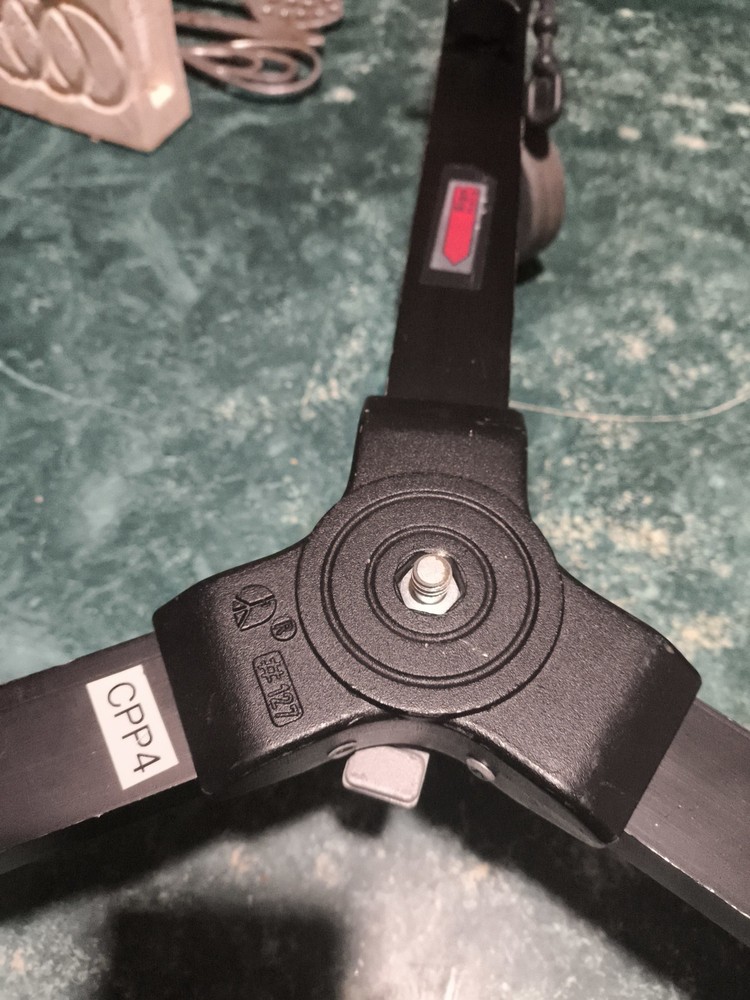 Manfrotto 127VS Variable Spread Video Dolly with 3-Inch wheels