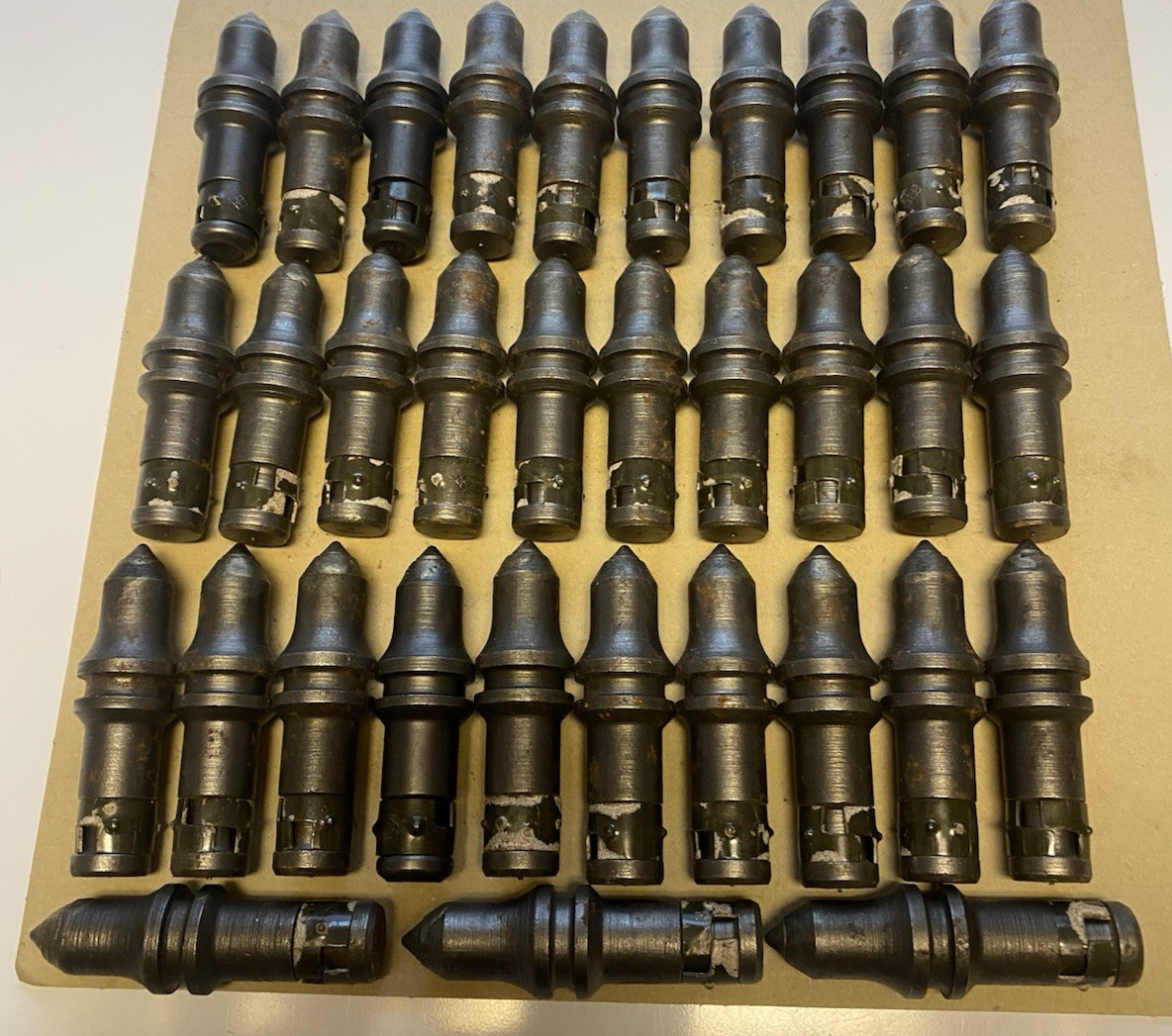 Kennamental C-21 Carbide Tipped Auger Bullet Teeth, New Open-Box