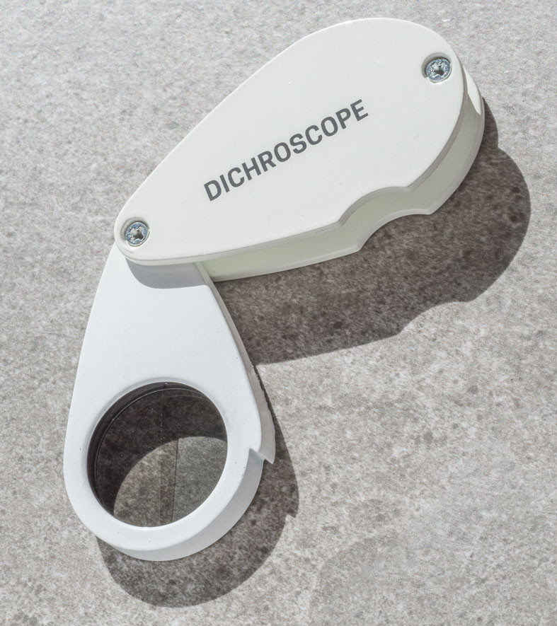 Precision Optics: Professional Grade Folding Dichroscope for Accurate Gemstone