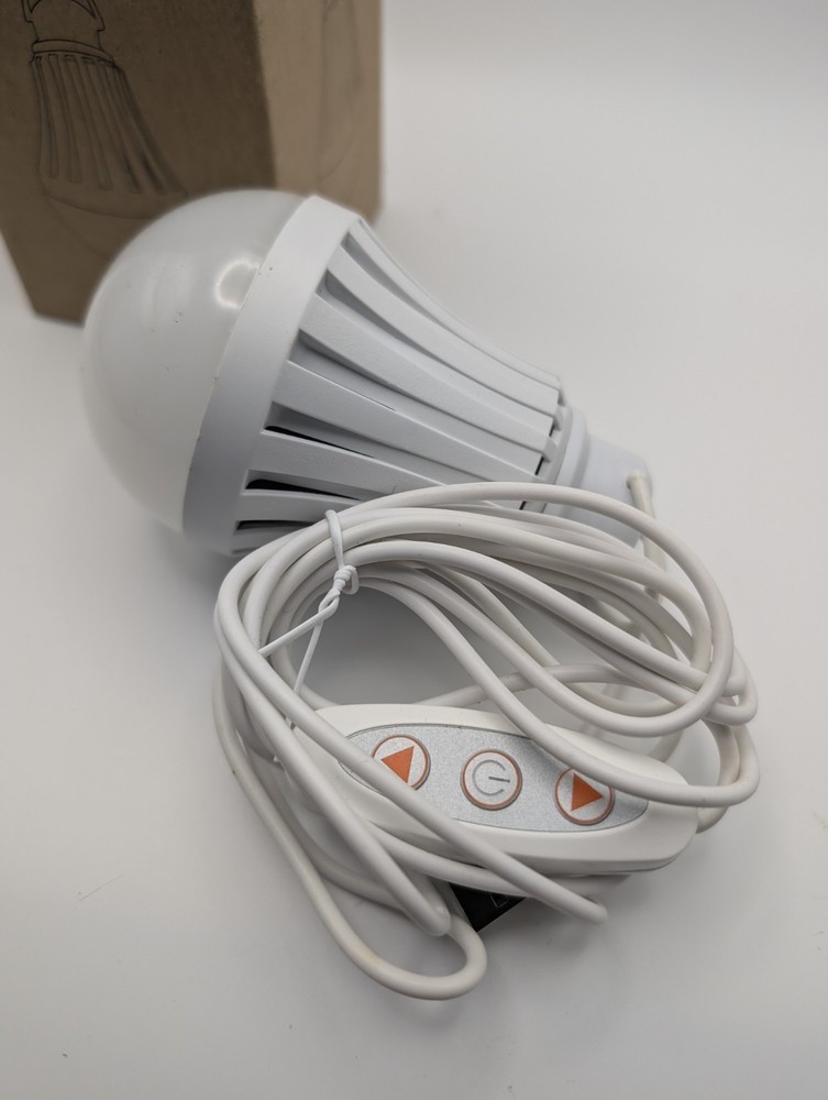 USB LED LIGHT BULB WITH DIMMABLE SWITCH BRAND NEW