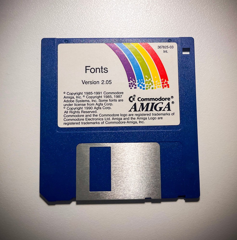 COMMODORE AMIGA - FONTS 2.05