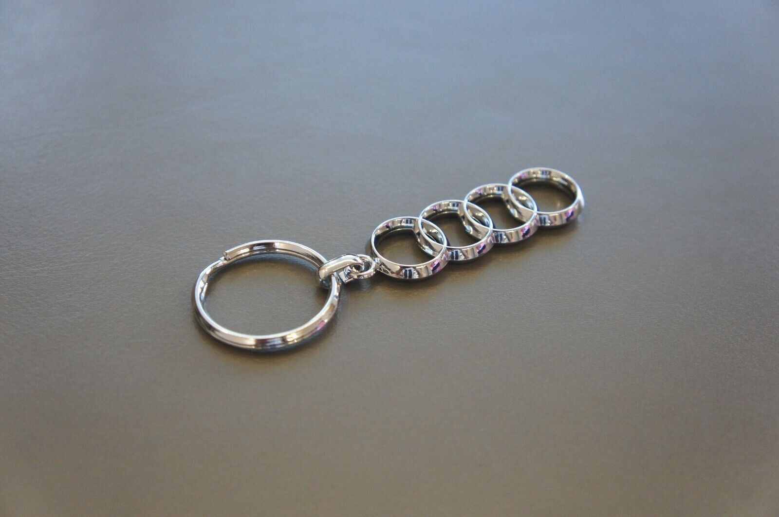 New Genuine OEM Audi Basic Classic Logo Silver Stainless Steel Keychain Key Ring