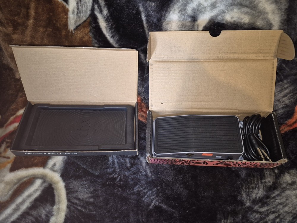 Electroharmonics Next Step Expression Pedal Pedal Board Cradle Display Model