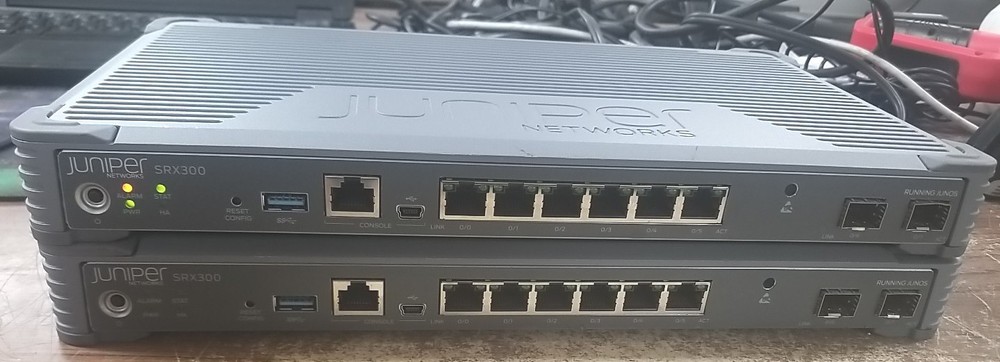 (X2) Juniper Networks SRX300 Services Gateway