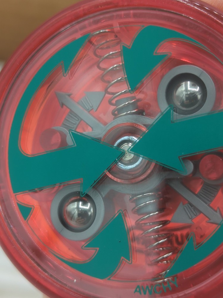 Duncan Toys Reflex Auto Return Yo-Yo, Beginner String Trick Yo-Yo, Red