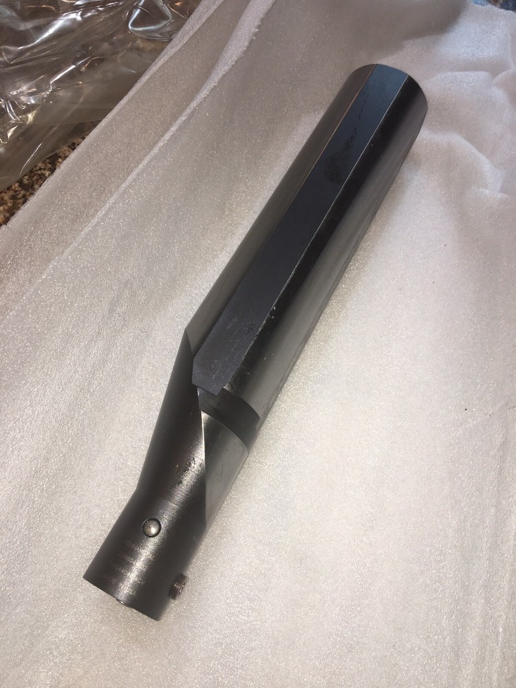 KENNAMETAL 2 1/2 DIAMETER CUSTOM BORING BAR