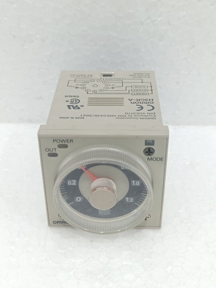OMRON H3CR-A 24V AC/DC MULTI-FUNCTION ANALOG TIMER 11-PIN BASE NEW OLD STOCK