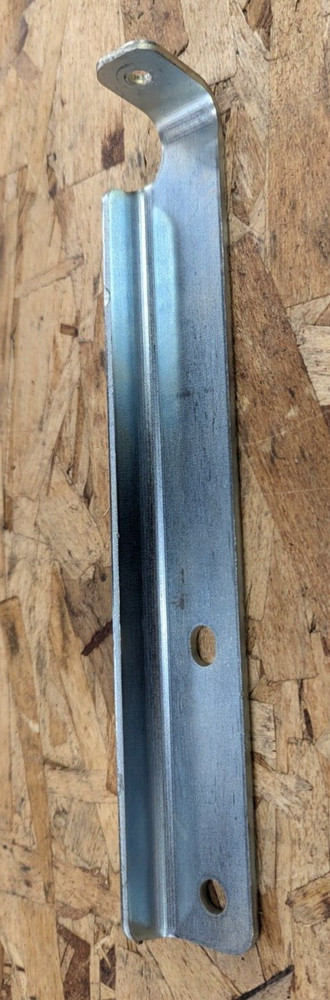 4133466C1 International Mount Bracket for Control Rod Height Leveling Valve