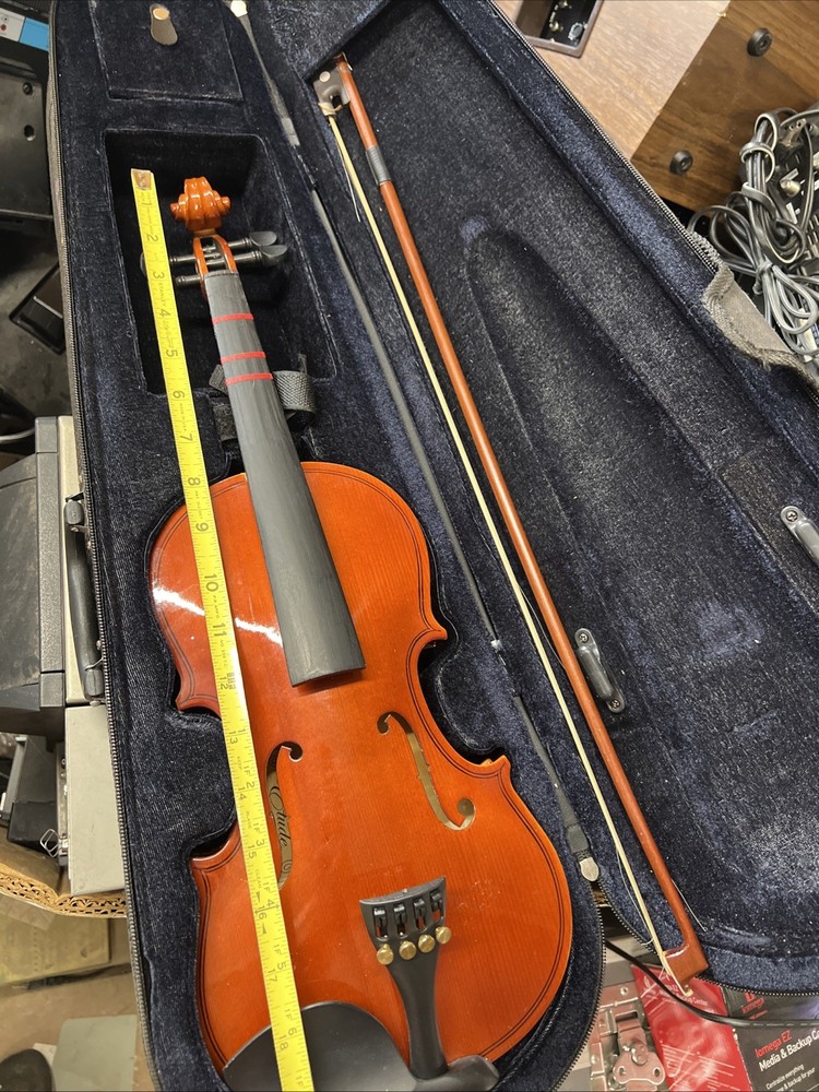 Etude Student Violin with Bow and Case UNTESTED