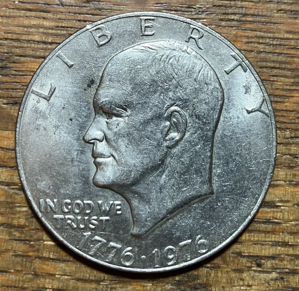 1976P Bicentennial Eisenhower Type 1 US Dollar Coins