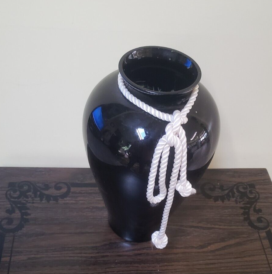 Vintage robust ceramic maritime black knot vase
