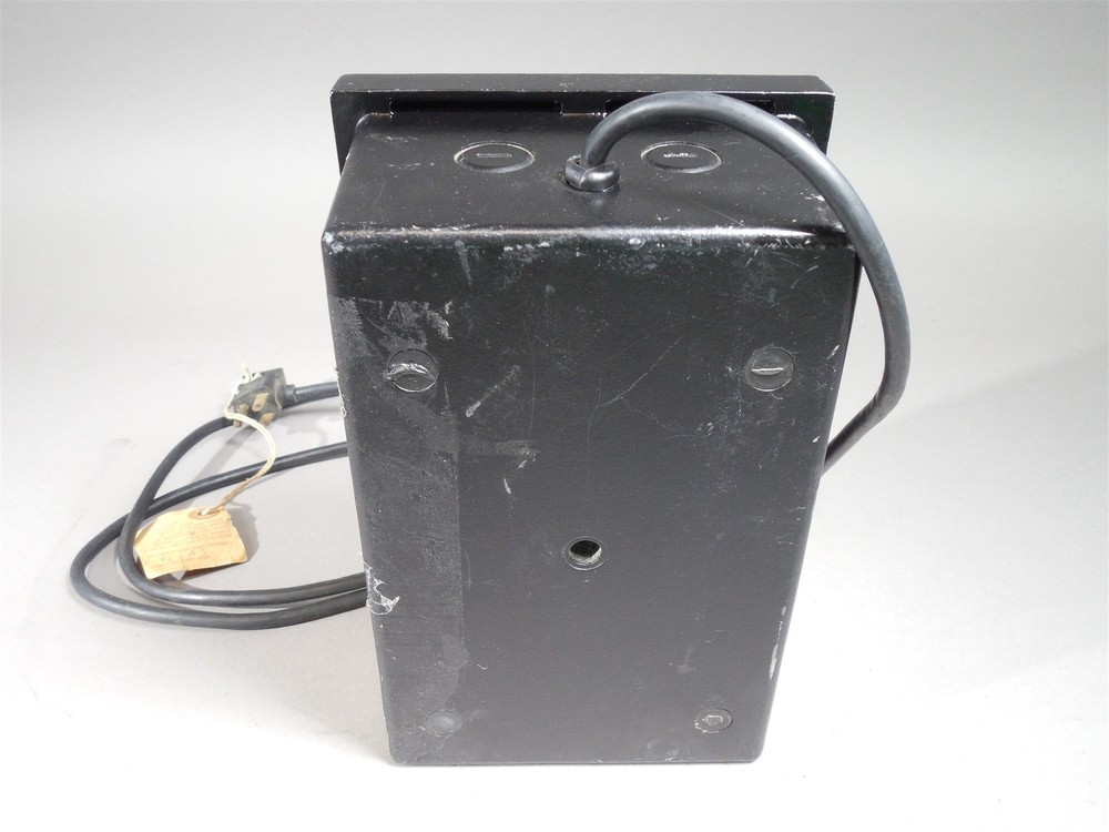 Beckman Solu-Bridge SD-178 Conductivity Controller - USED